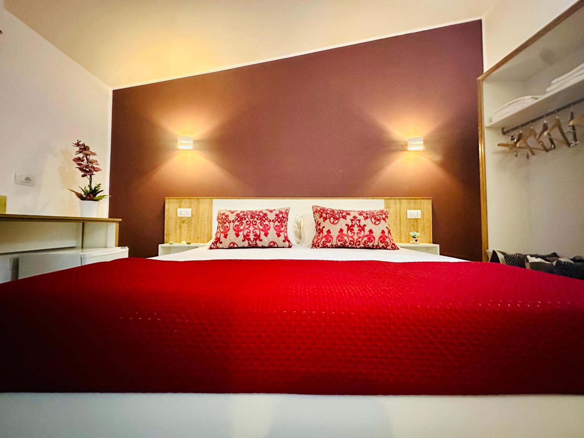 טרופאה B&B The Sun - Family Rooms מראה חיצוני תמונה